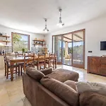 ヴィラ Trulli Oasis