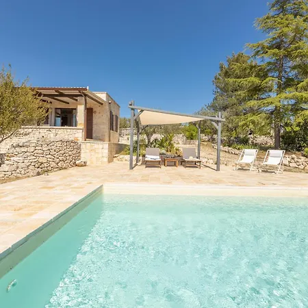 Trulli Oasis Villa